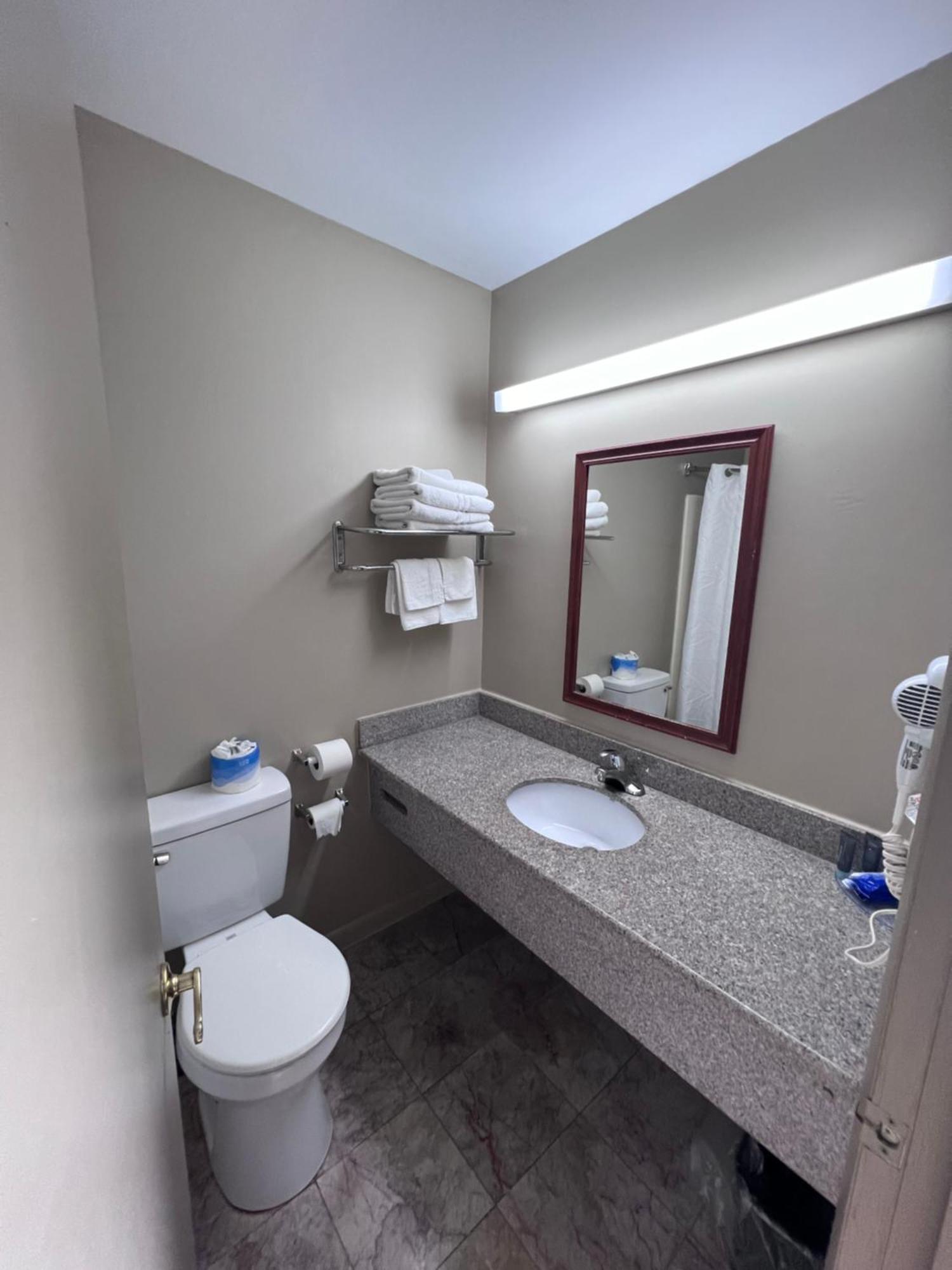 Rodeway Inn & Suites Hershey Esterno foto