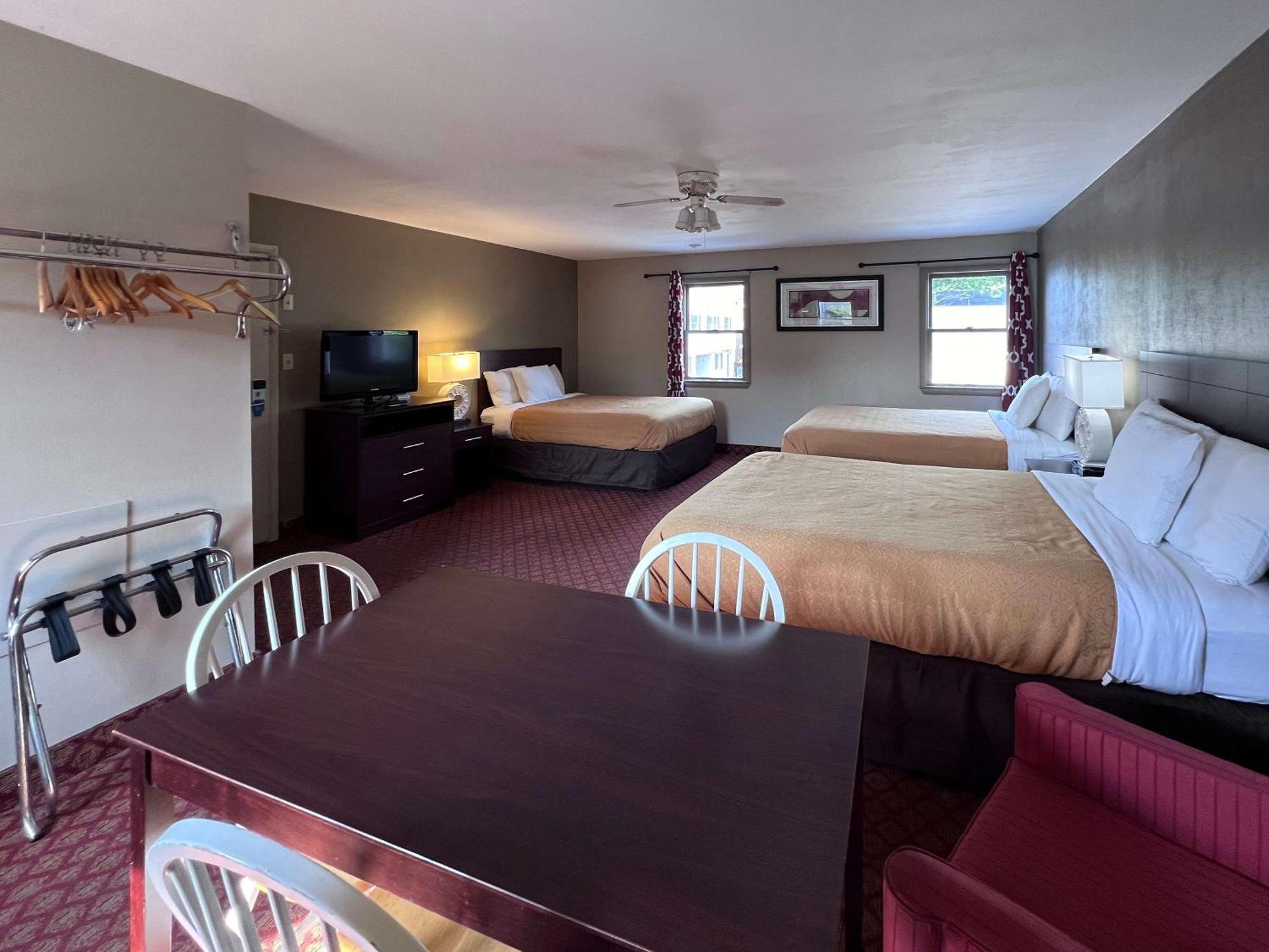 Rodeway Inn & Suites Hershey Esterno foto